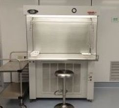 Image of a laminar airflow workbench